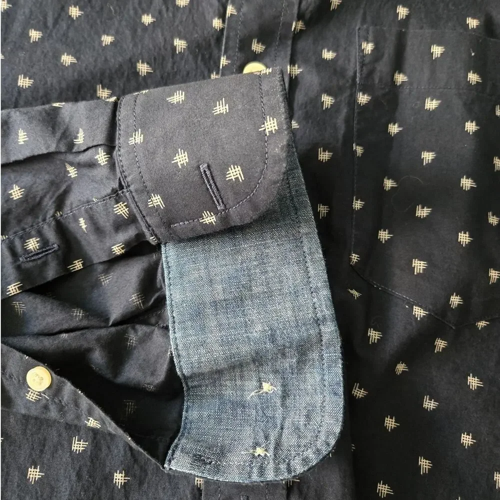 Banana Republic Soft Wash Streatch Long Sleeve Navy Blue Button down Shirt sz M